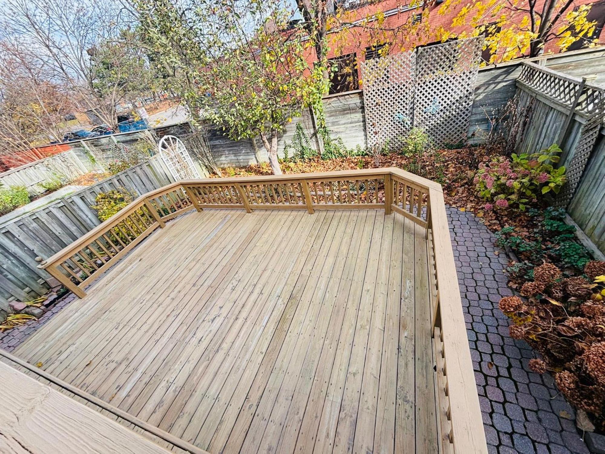 Room With Private Patio Next To Toronto Airport Mississauga Exterior foto